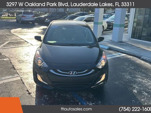 Used 2014 Hyundai Elantra GT w/ Option Group 02 FWD image 4