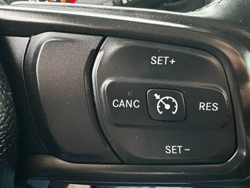 Used 2022 Jeep Gladiator Sport image 26