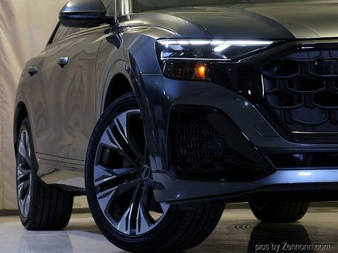 Used 2025 Audi Q8 Premium Plus image 4