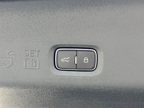 New 2025 Ford Expedition Max Platinum w/ Stealth Performance Package image 26