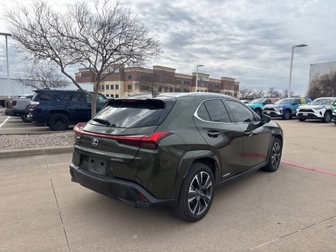 Used 2022 Lexus UX 250h w/ Premium Package image 5