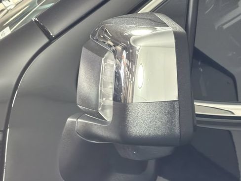 Used 2025 GMC Sierra 1500 Denali Ultimate AWD/4WD image 34