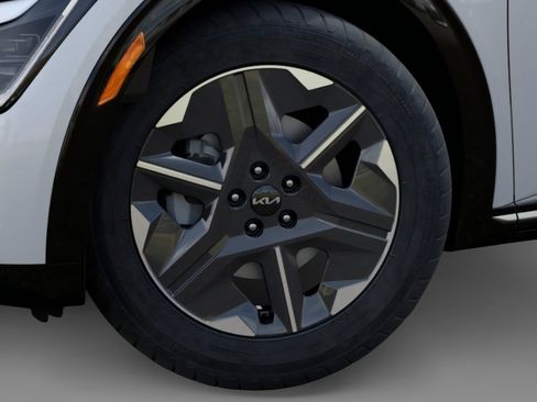 New 2026 Kia EV6 Light RWD image 9