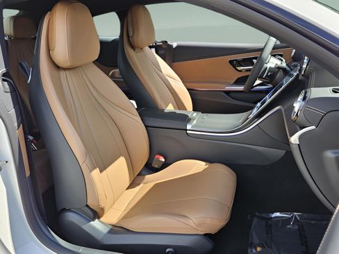 New 2026 Mercedes-Benz CLE 300 4MATIC Coupe image 14