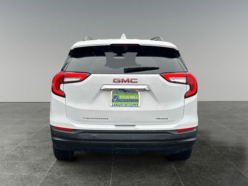 Used 2022 GMC Terrain SLE w/ Driver Convenience Package image 6