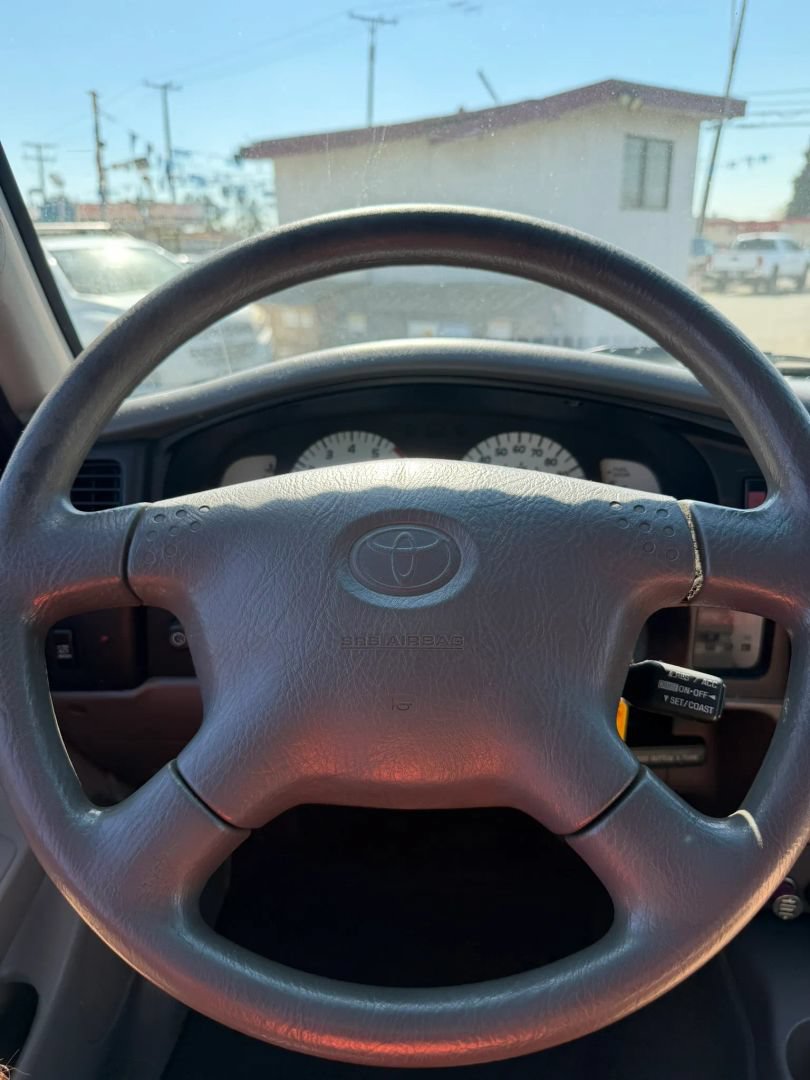 Used 2002 Toyota Tacoma PreRunner RWD image 17