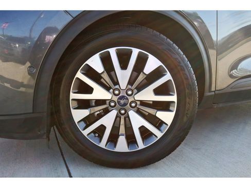 Used 2020 Ford Escape Titanium image 32