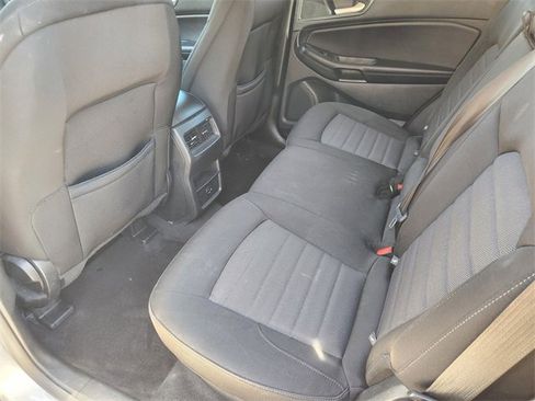 Used 2022 Ford Edge SE w/ Black Appearance Package image 12