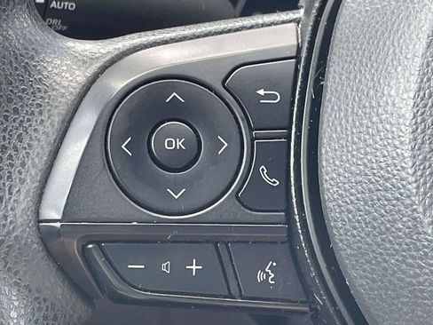 Used 2024 Toyota RAV4 XLE FWD image 22