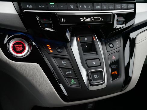 Certified 2026 Honda Odyssey Touring image 24