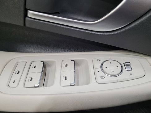 Used 2023 Hyundai Sonata SE FWD image 27