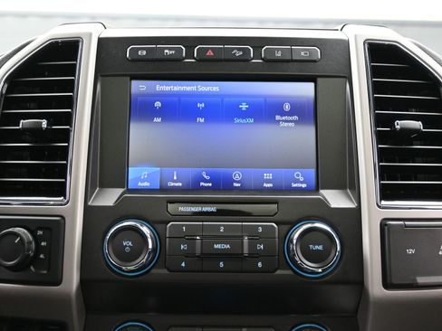 Used 2020 Ford F350 Lariat w/ Lariat Ultimate Package image 32