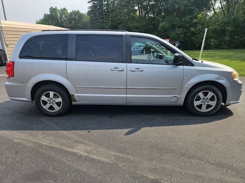 Used 2011 Dodge Grand Caravan Mainstreet w/ PWR Convenience Group FWD image 6