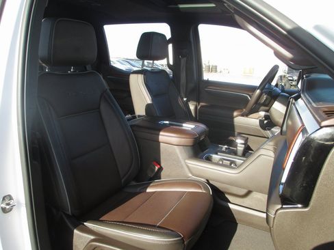 Used 2022 GMC Sierra 1500 Denali image 22