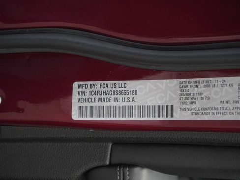 Certified 2025 Jeep Grand Cherokee Altitude image 52