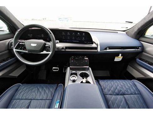 New 2026 Cadillac Vistiq Premium Luxury image 9