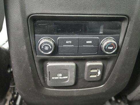 Used 2021 Buick Enclave Essence w/ Sun And Navigation Package image 13