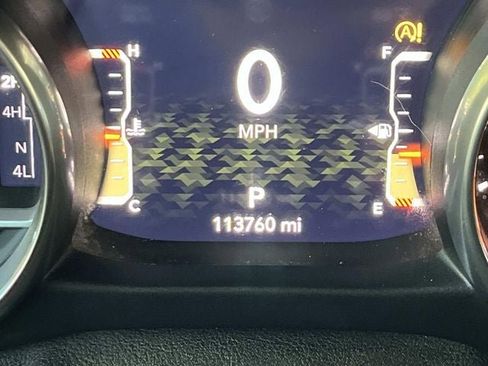 Used 2019 Jeep Wrangler Sport image 32