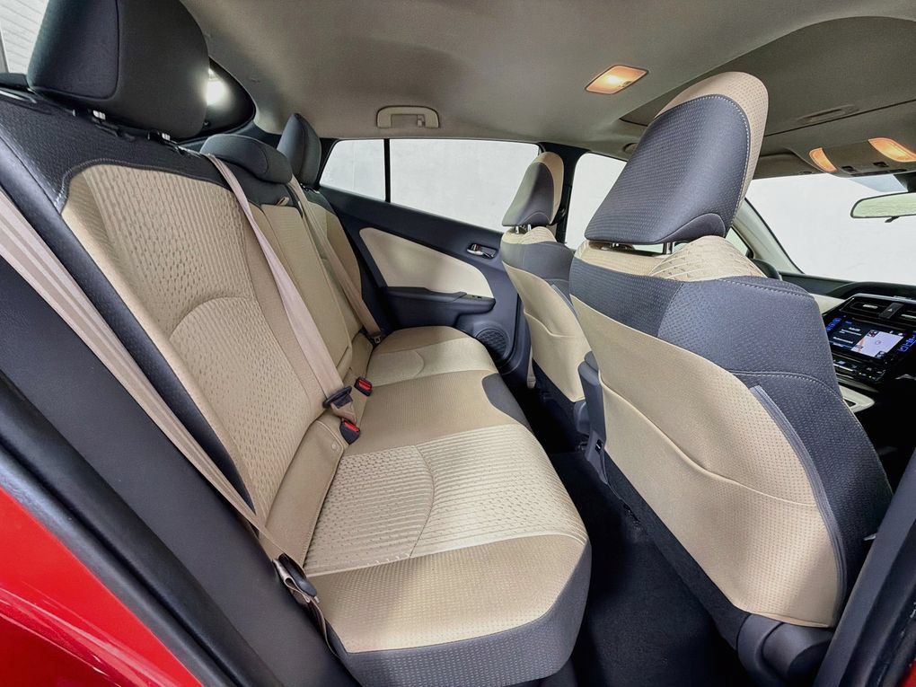 Used 2018 Toyota Prius Three w/ Advanced Technology Package FWD image 26