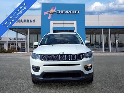 Used 2018 Jeep Compass Latitude w/ Popular Equipment Group AWD/4WD image 2