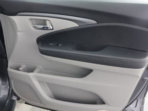 Used 2023 Honda Ridgeline RTL-E image 30