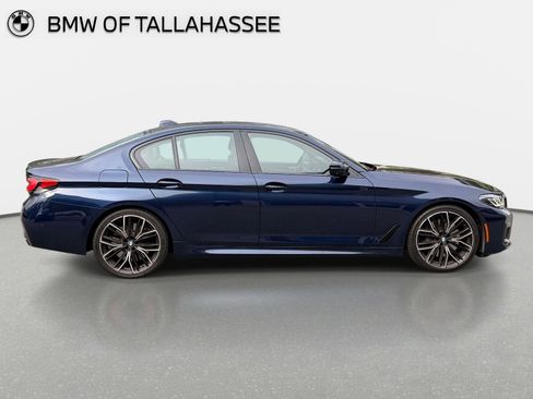 Used 2022 BMW M550i xDrive w/ Dynamic Handling Package AWD/4WD image 4