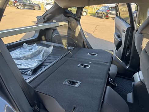 Certified 2025 Subaru Crosstrek 2.0i Premium image 18