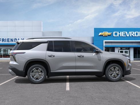 New 2026 Chevrolet Traverse LT w/ Driver Confidence Package image 5