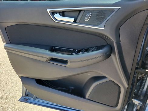 Used 2019 Ford Edge SEL FWD image 22