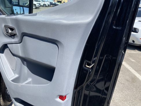 Used 2018 Ford Transit 350 XLT RWD image 21