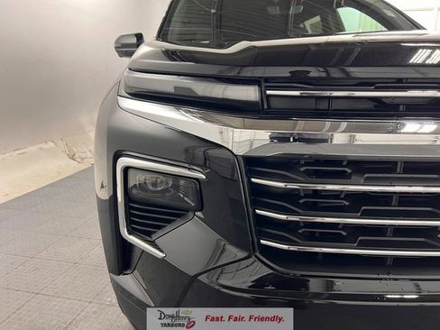 New 2026 Chevrolet Traverse LT w/ Sun and Wheel Package FWD image 11