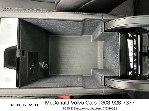 Used 2026 Volvo XC90 B5 Plus AWD/4WD image 21