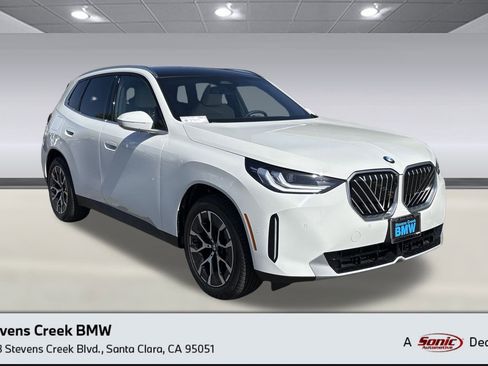 Used 2025 BMW X3 xDrive30i w/ Premium Package image 1