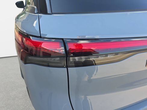 Certified 2026 INFINITI QX60 Sport AWD/4WD image 33