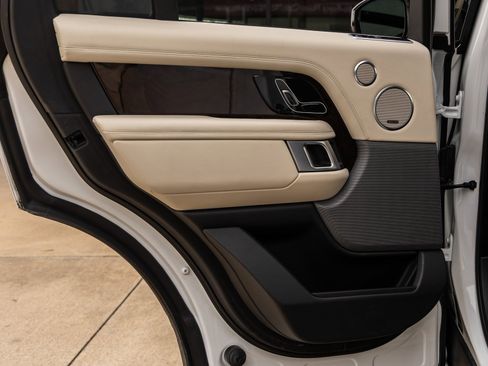 Used 2021 Land Rover Range Rover Westminster Edition image 28