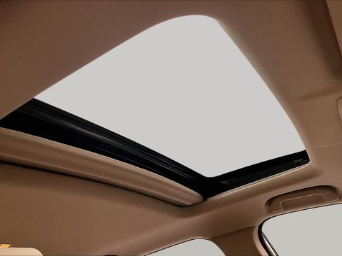 Used 2018 Honda CR-V Touring image 14