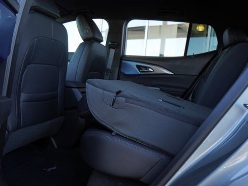 New 2025 Chevrolet Equinox EV LT image 26