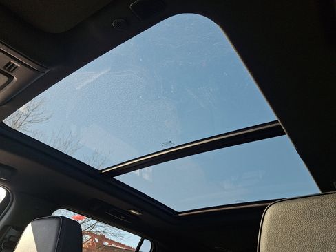 Used 2022 GMC Yukon XL Denali image 21