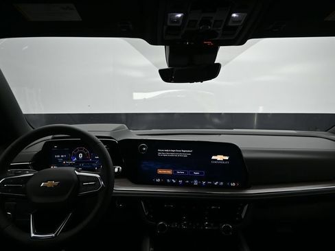 New 2026 Chevrolet Suburban Premier RWD image 20