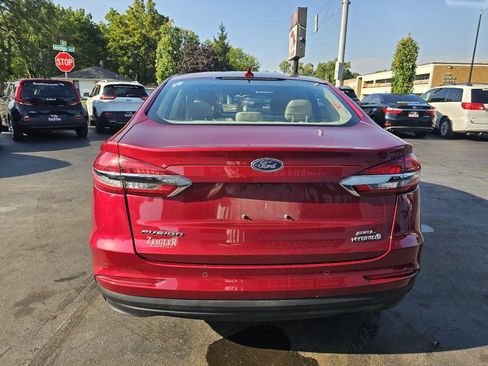 Used 2019 Ford Fusion SEL FWD image 10