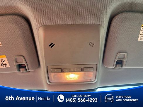 Used 2019 Chevrolet Trax LT w/ LT Convenience Package AWD/4WD image 34