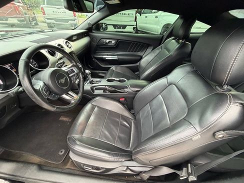 Used 2017 Ford Mustang Premium RWD image 17