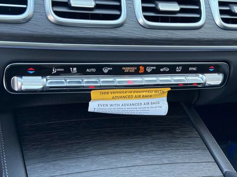 Used 2026 Mercedes-Benz GLS 450 4MATIC image 17