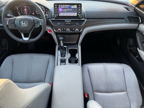 Used 2019 Honda Accord EX image 2