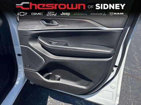 Used 2023 Jeep Grand Cherokee L Limited w/ Luxury Tech Group II image 36