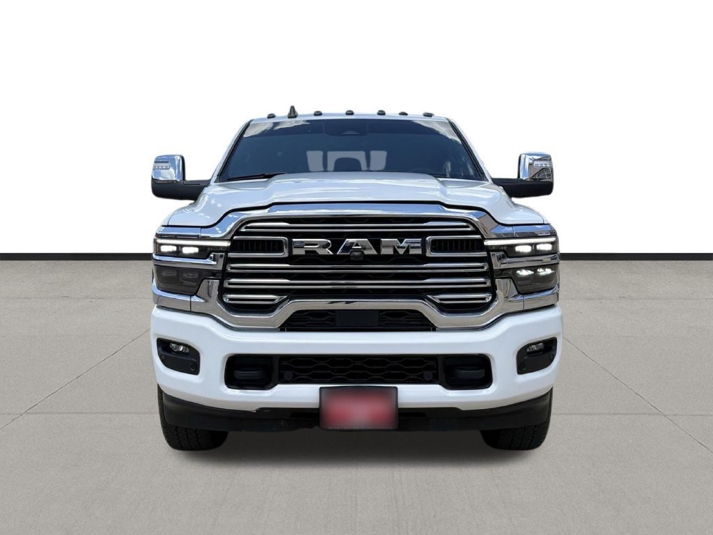 Used 2025 RAM 3500 Laramie AWD/4WD image 2