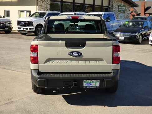 New 2025 Ford Maverick XLT w/ XLT Luxury Package image 4