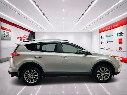 Used 2017 Toyota RAV4 Limited FWD image 8