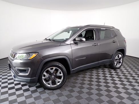 Used 2020 Jeep Compass Limited AWD/4WD image 13