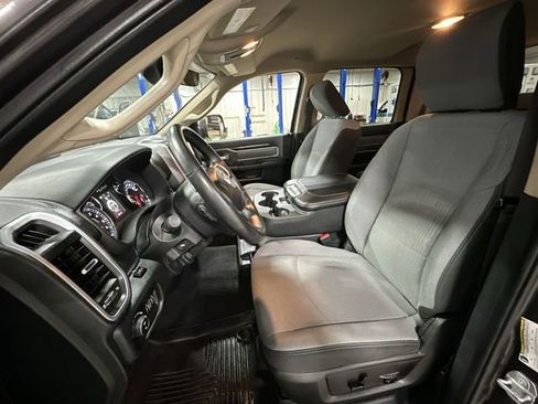 Used 2019 RAM 2500 Big Horn image 17